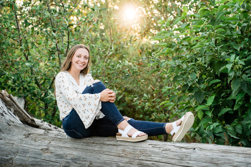 Tualatin Senior Pictures Outside