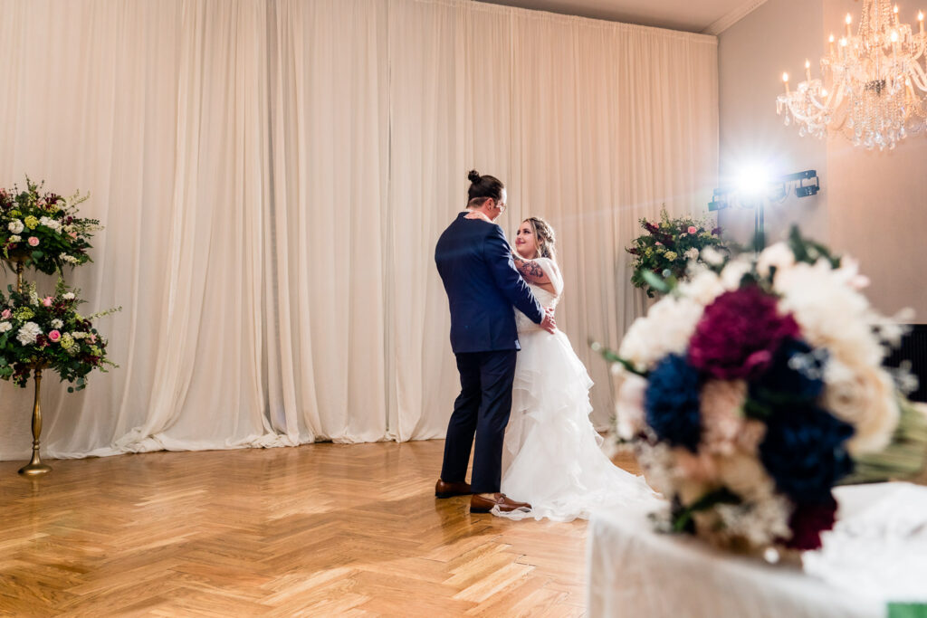 Gray Gables Weddings First Dance