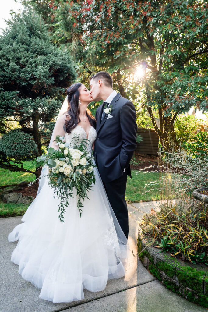 Portland Winter Wedding at Gray Gables Estate