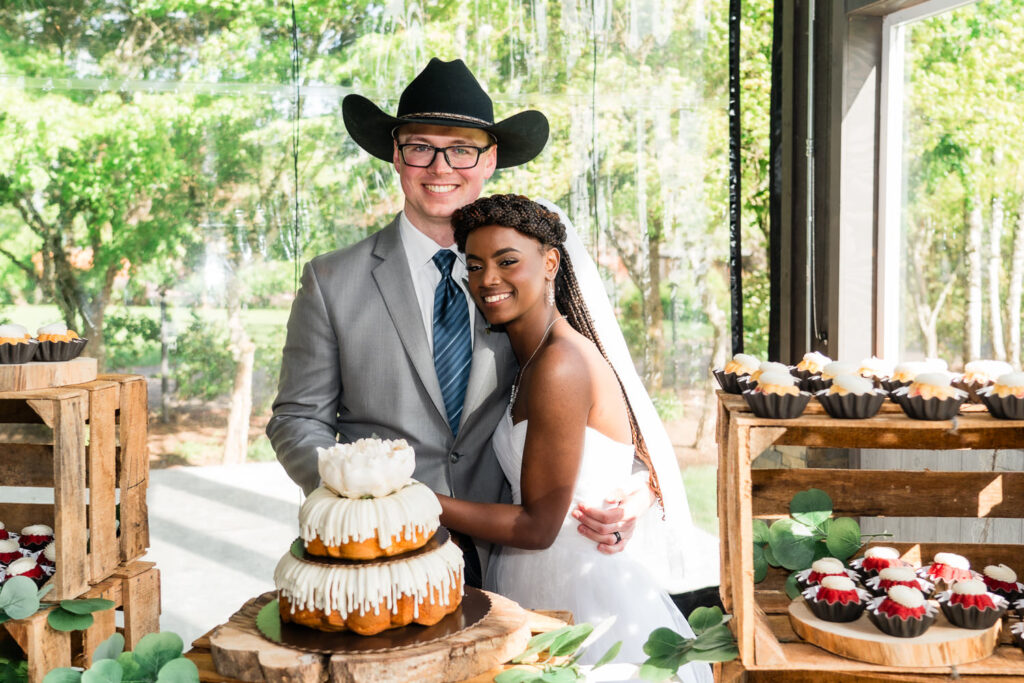 Spring Water Oasis Wedding Bride & Groom Cake Cutting